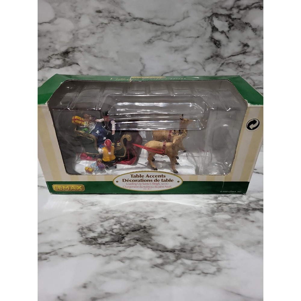 LeMax Loading up Santa's Sleigh table accent